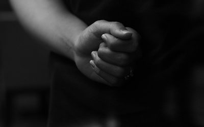 Gewalt erkennen, richtig handeln